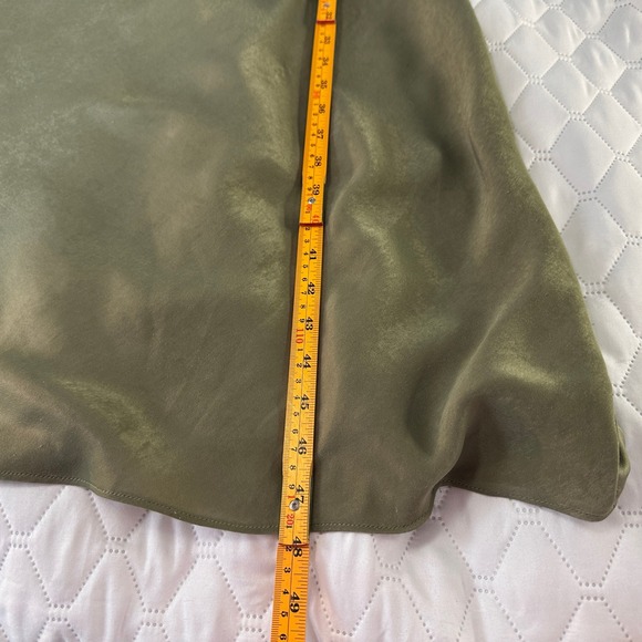 Socialite Midi Dress Women Medium Olive Green Excellent Satin V-Neck Long Sleeve - Picture 7 of 7